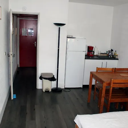 0233, Port Camargue, Piscine, Wifi, Parking, 2 Personnes Le Grau-du-Roi