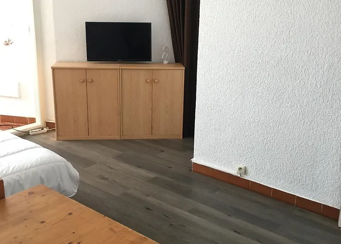 54233, Port Camargue, Piscine, Wifi, Parking, 2 Personnes Apartmán Le Grau-du-Roi